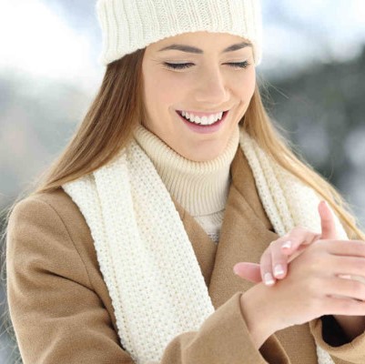 Keep your skin hydrated this winter with hyaluronic acid